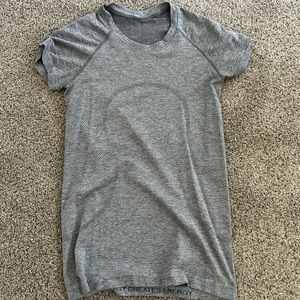 Lululemon Swifty Tech size 6